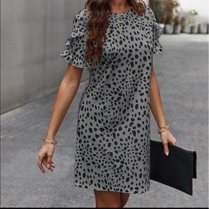 WOMEN’S DRESS - WORN ONCE